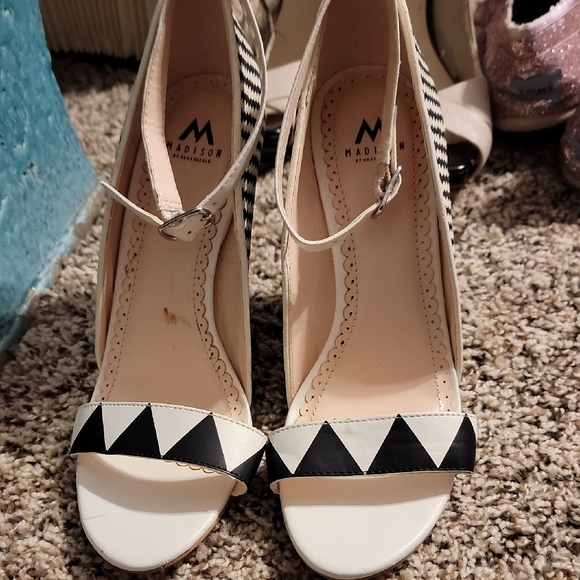 Madison Black and Cream Geometric Heels - Picture 1 of 8